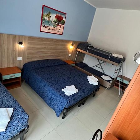 Club Vacanze In Cervia Esterno foto