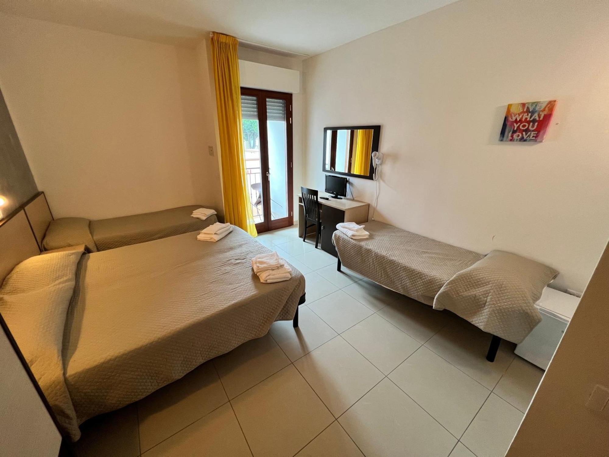 Club Vacanze In Cervia Esterno foto