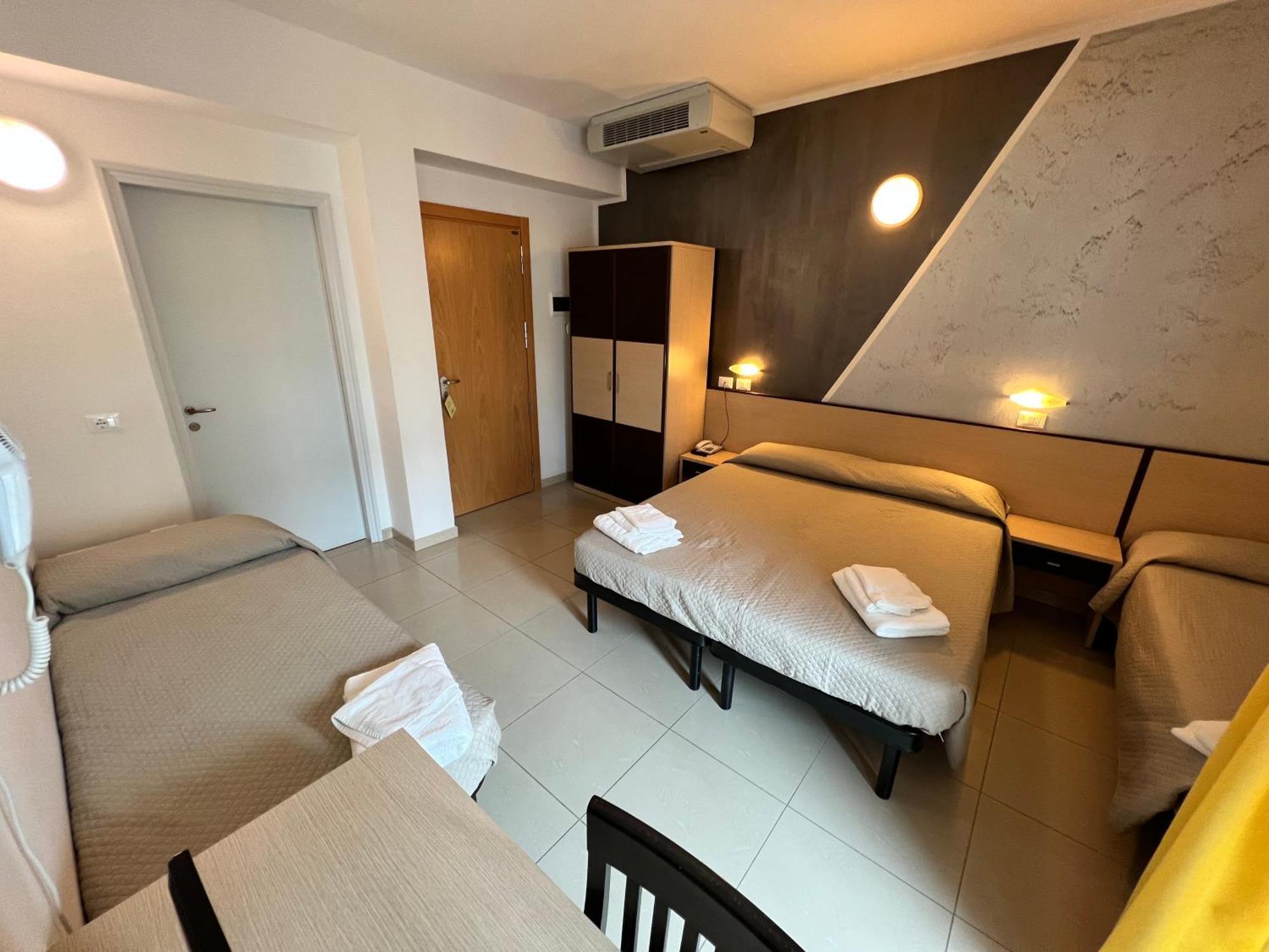 Club Vacanze In Cervia Esterno foto