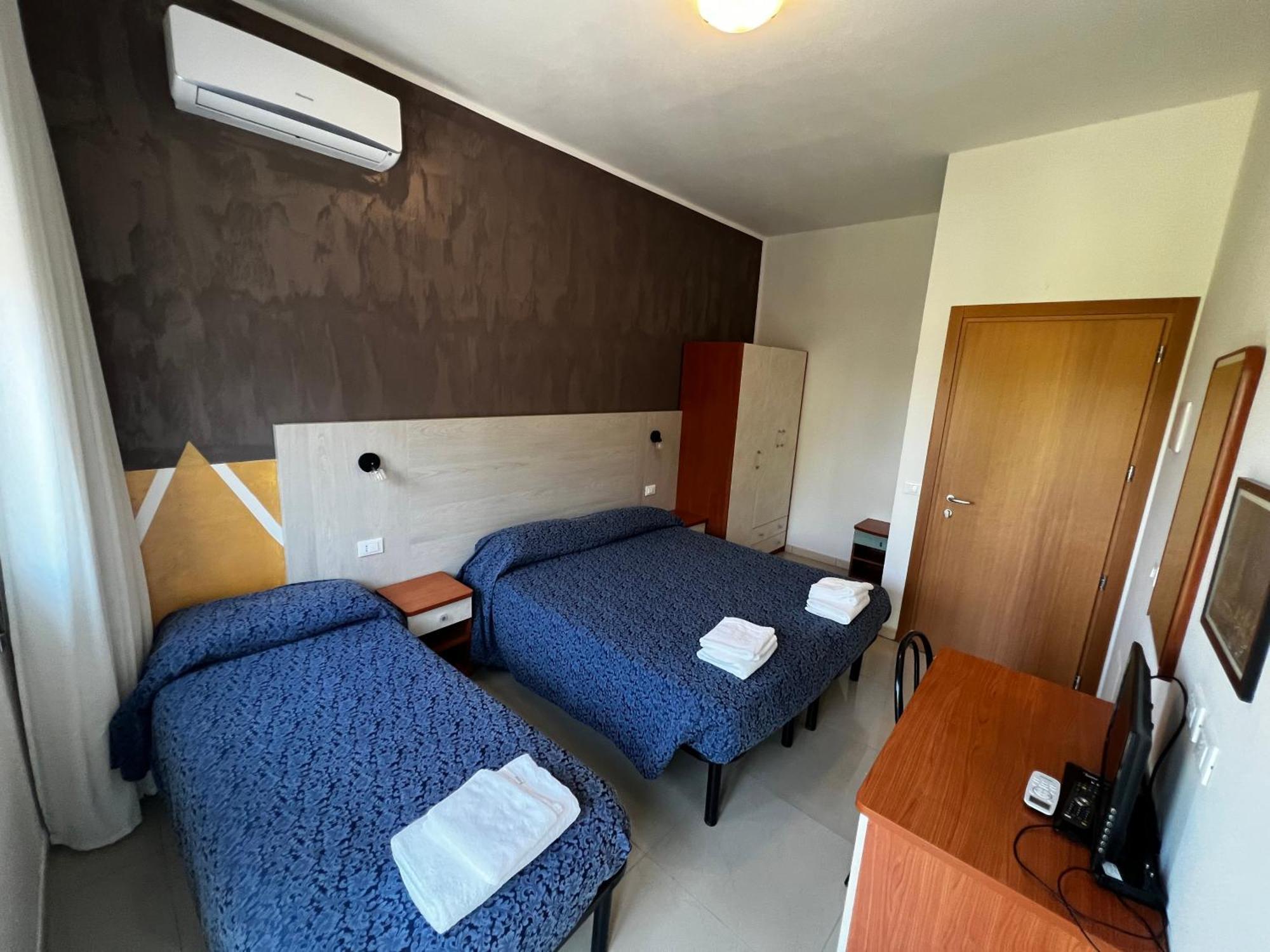 Club Vacanze In Cervia Esterno foto