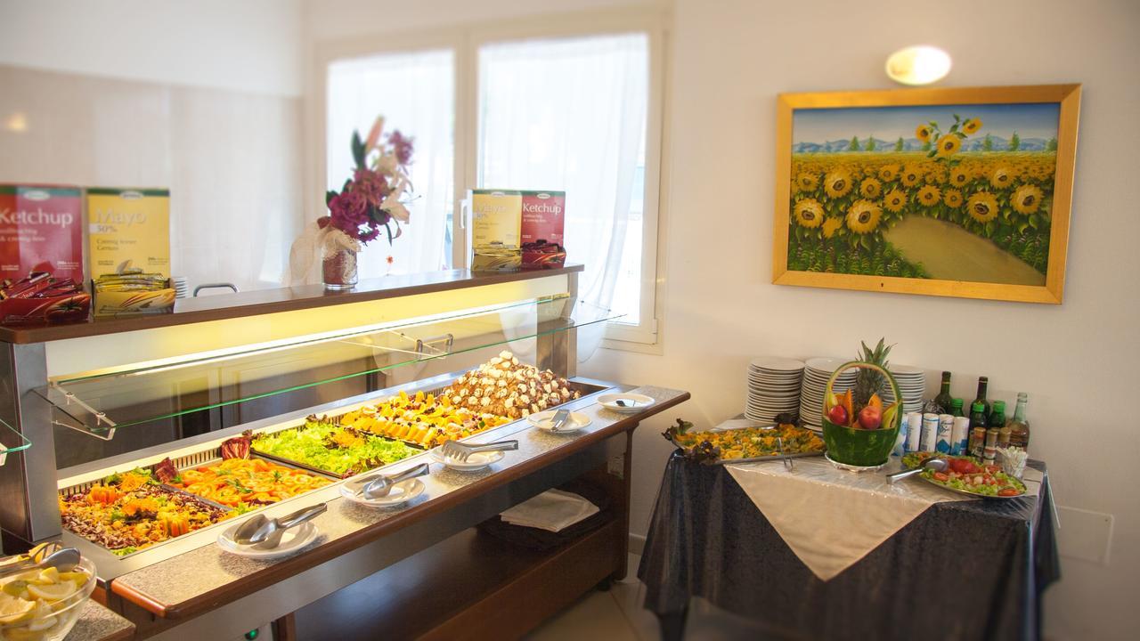 Club Vacanze In Cervia Esterno foto
