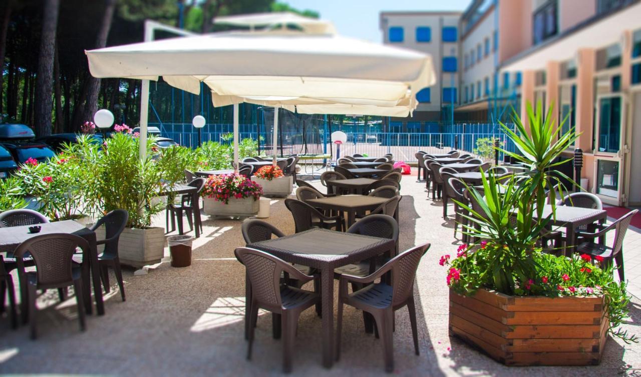 Club Vacanze In Cervia Esterno foto