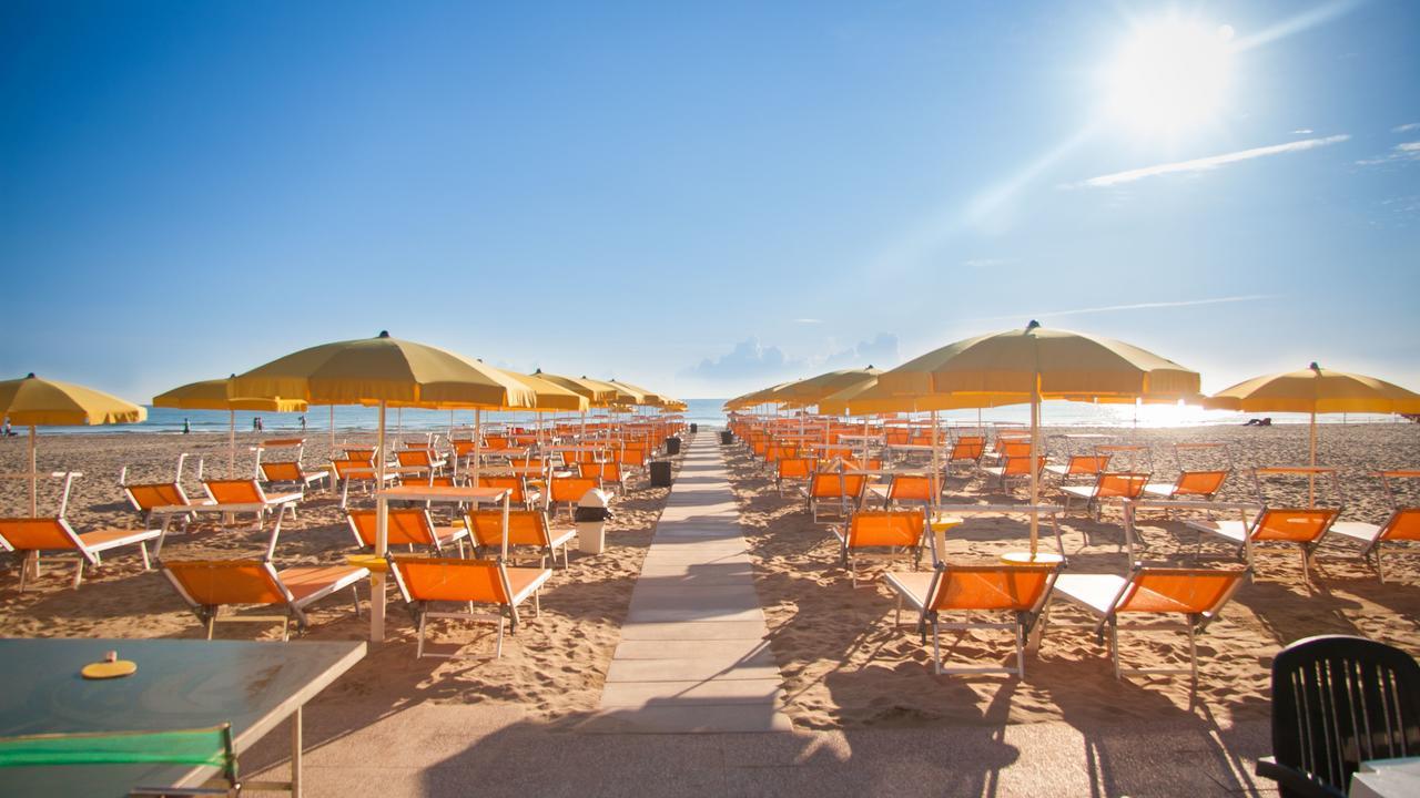 Club Vacanze In Cervia Esterno foto