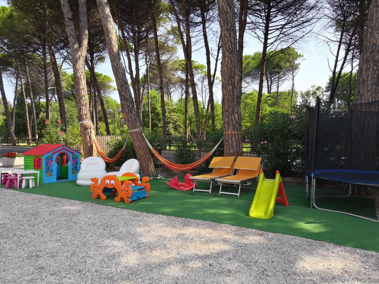 Club Vacanze In Cervia Esterno foto